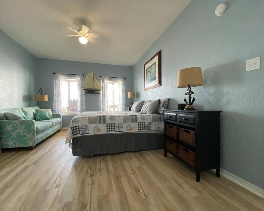 Beach House With Ocean View Surfside Beach Exteriér fotografie